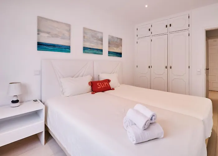 Apartment Monaco Mit Pool Albufeira