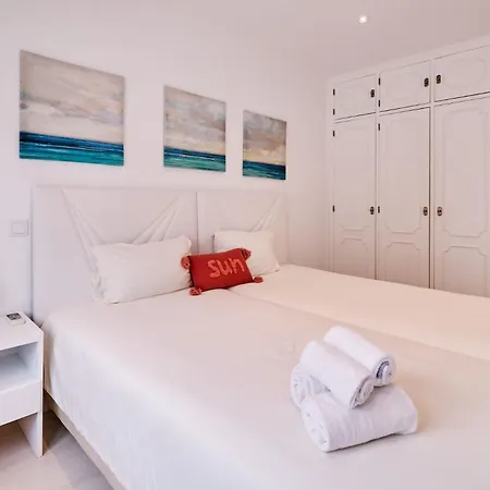 Apartment Monaco Mit Pool Albufeira