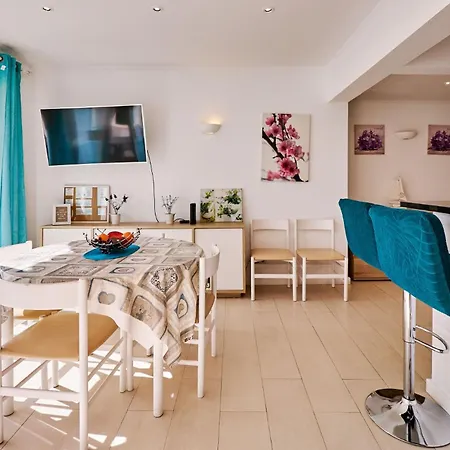 Apartment Monaco Mit Pool